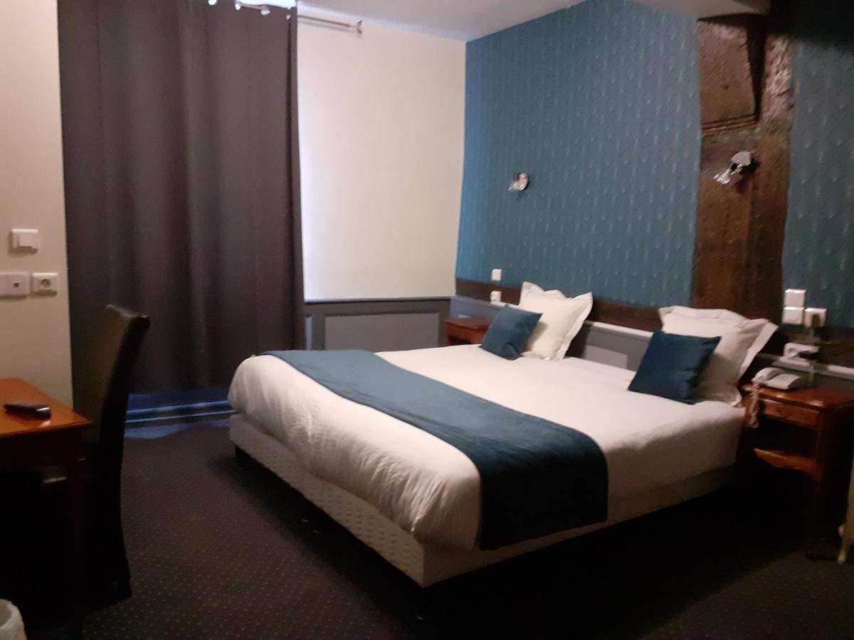 Logis Hotel Restaurant De L'Ecu モンバール エクステリア 写真